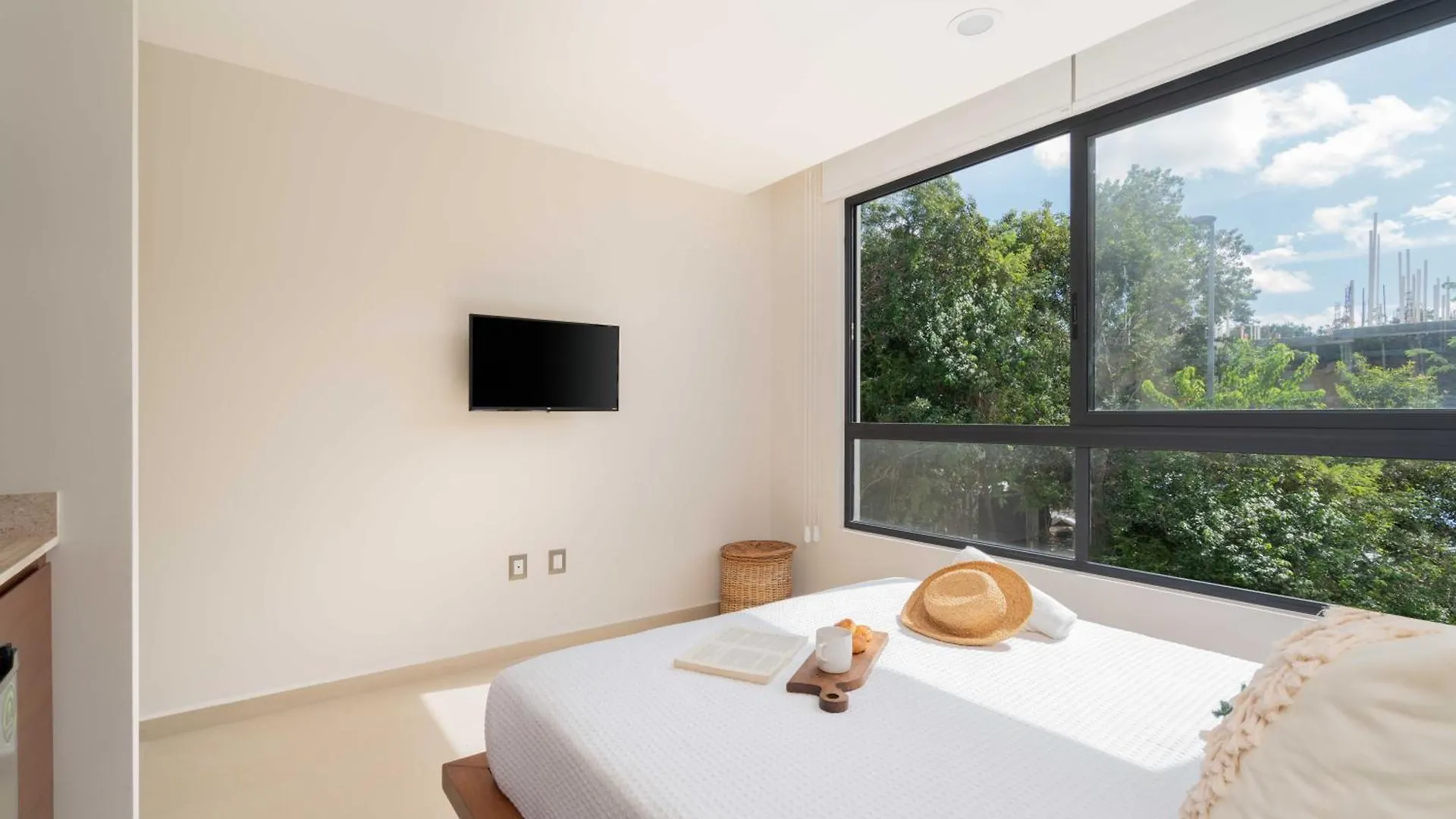 Apartment Phimai Suite & Infinity Pool, Fast Wifi, Nespresso & Netflix Tulum