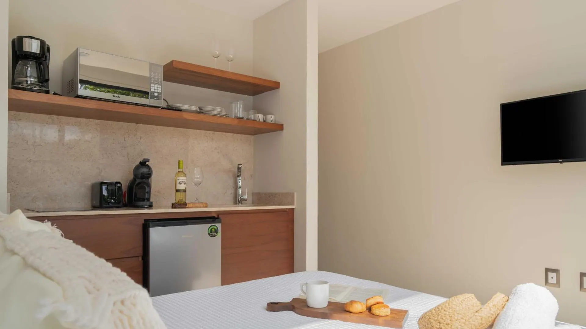 Phimai Suite & Infinity Pool, Fast Wifi, Nespresso & Netflix Tulum 0*,  Mexico