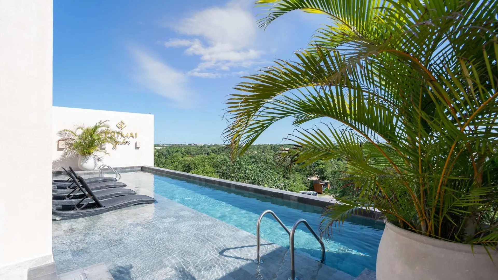 Phimai Suite & Infinity Pool, Fast Wifi, Nespresso & Netflix Tulum
